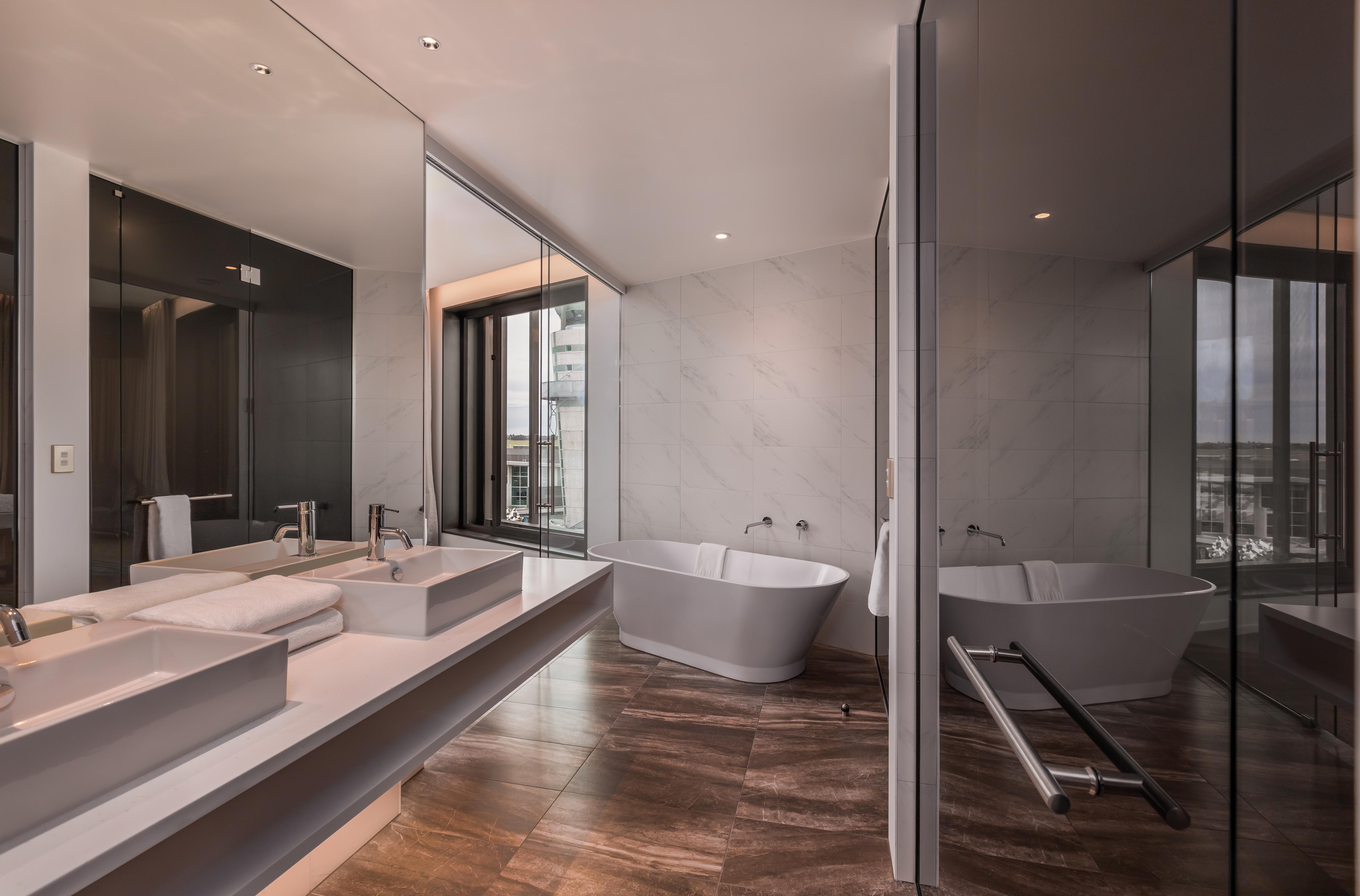Novotel Airport Hotel 4*
