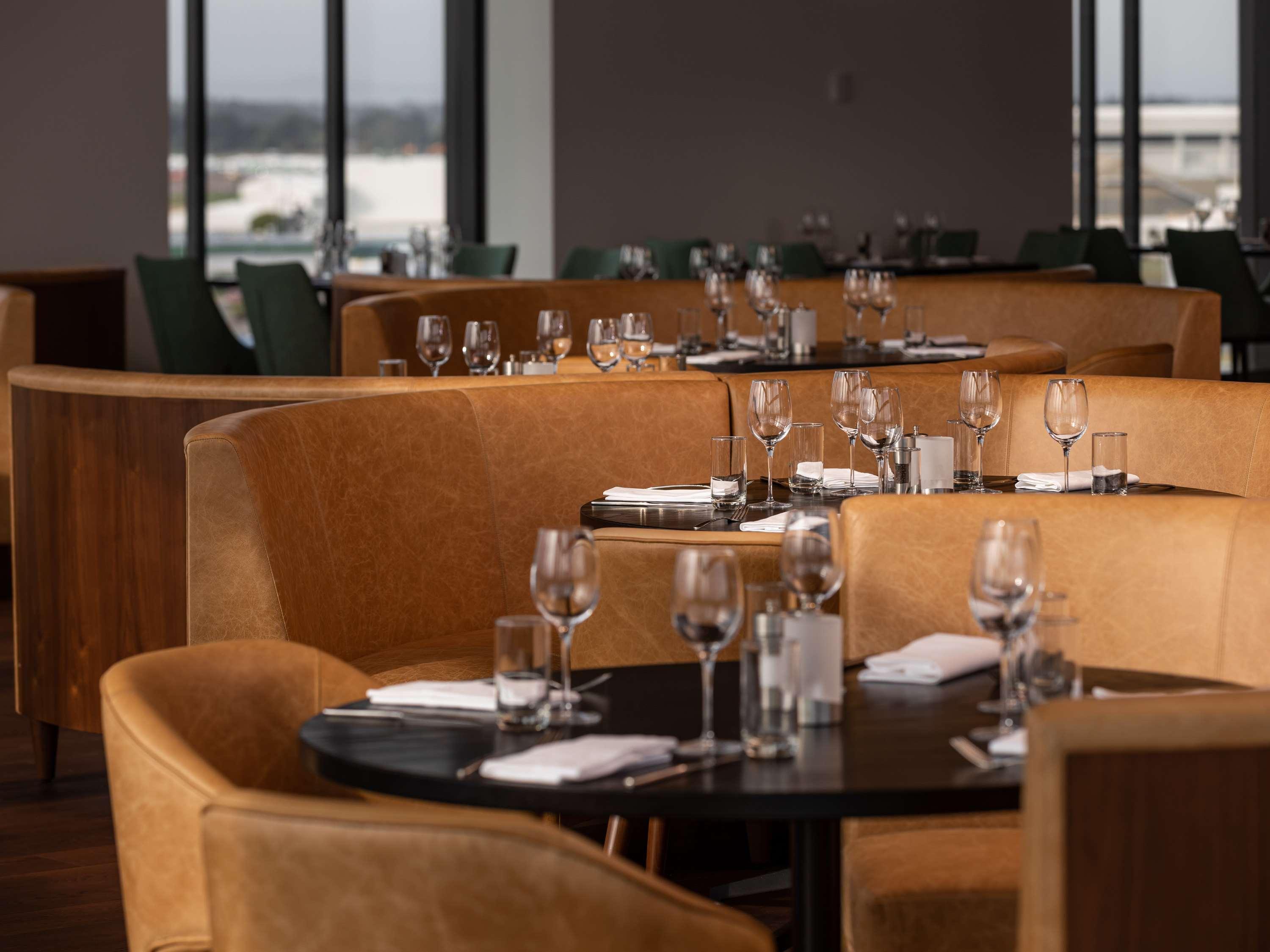 Novotel Airport Hotel 4*